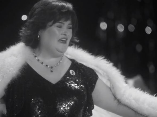 Susan Boyle and Elvis: She's back and as boring as ever, only this time she has Elvis helping her sing 'O Come, All Ye Faithful'. Whatever happened to the excitement of #susanalbumparty?